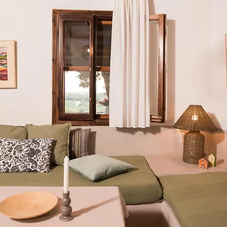 Apartment Traganitsa *